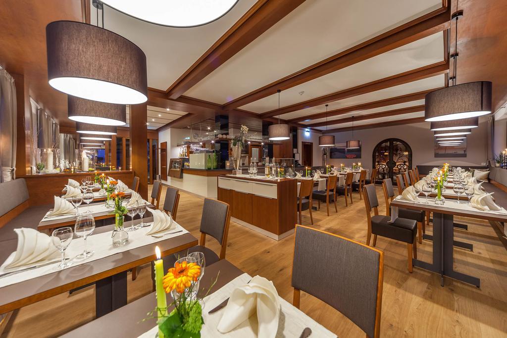 Hotel Restaurant Hansjakob Hagnau Exteriör bild