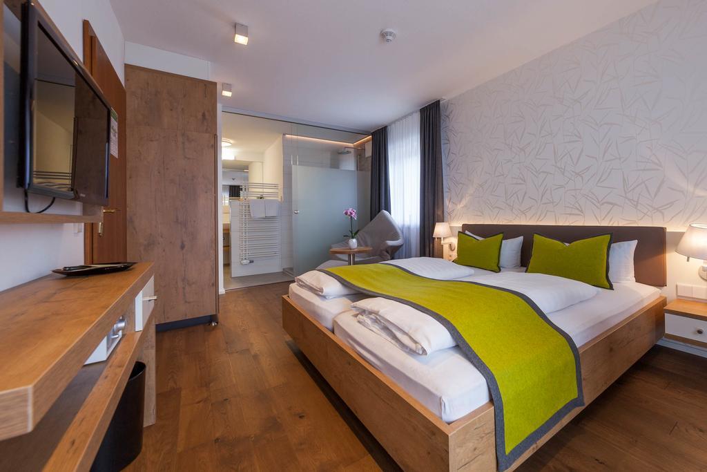 Hotel Restaurant Hansjakob Hagnau Exteriör bild